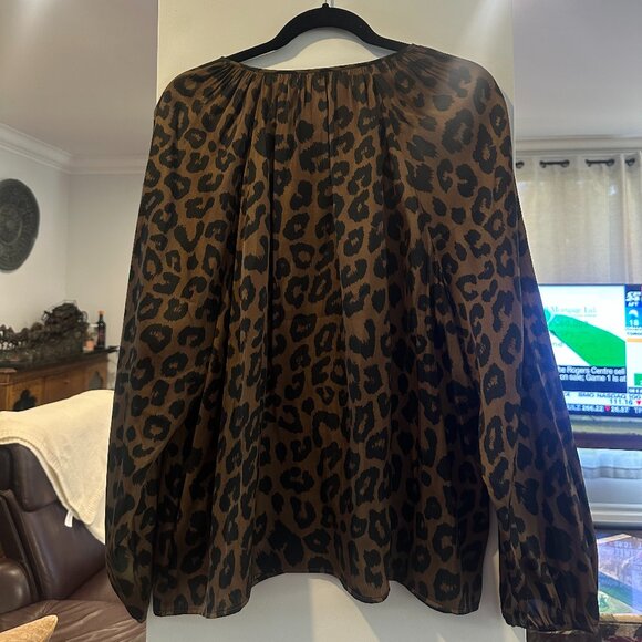 Banana Republic Women's Cheetah Print Blouse - Picture 4 of 4